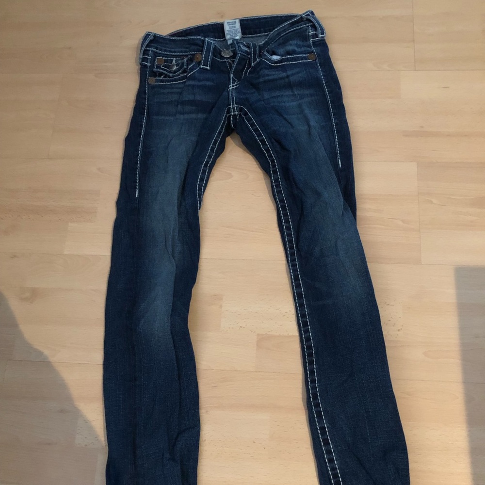 True Religion barely worn size 25 jeans!